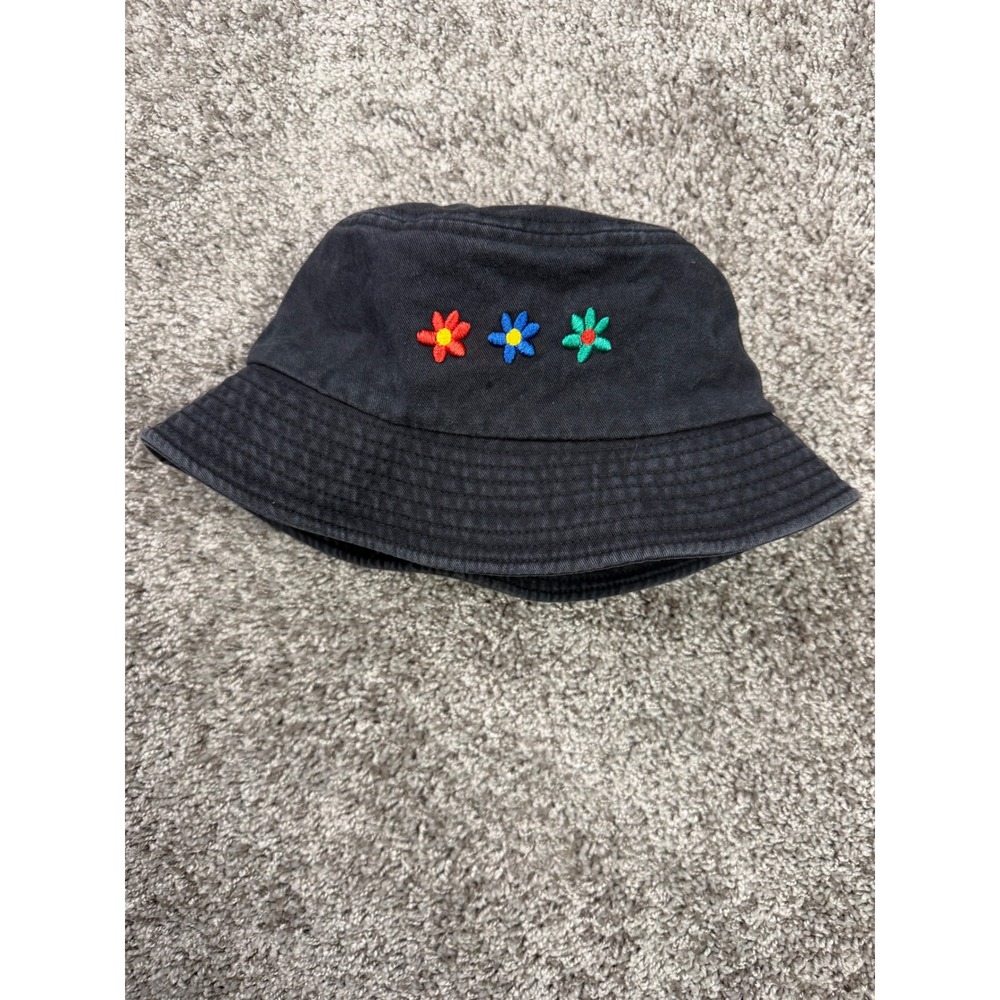 Black Embroidered Flower Bucket Hat Y2K Indie Grunge